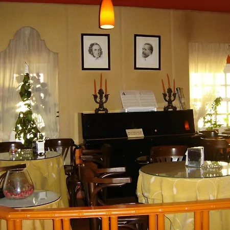 Guest house La Otra Casa 2*