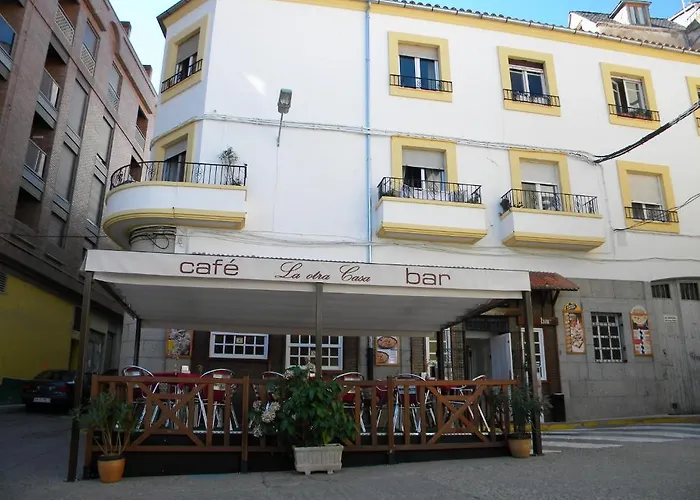 게스트하우스 La Otra Casa 2*